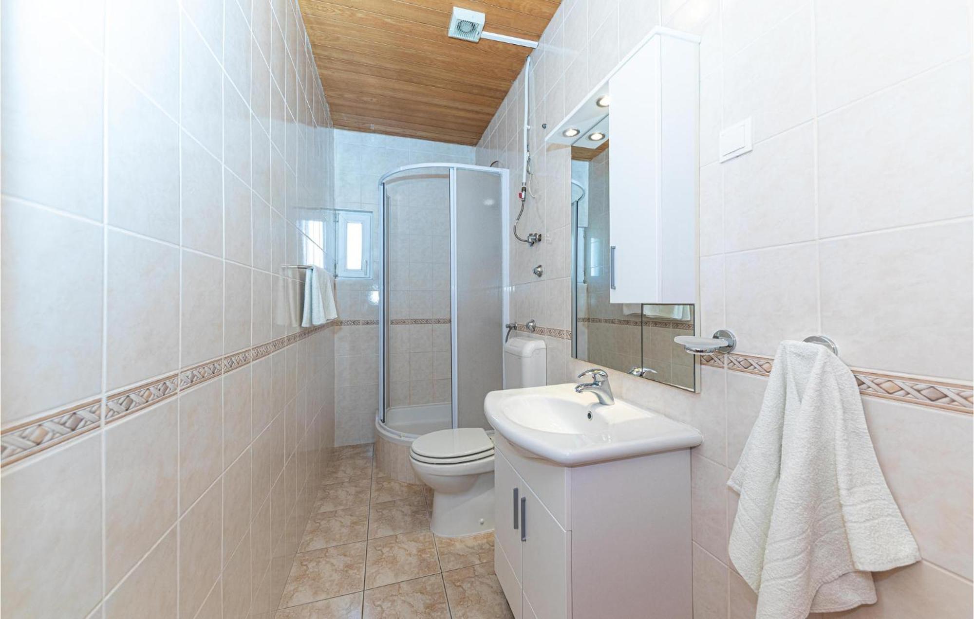 Gorgeous Apartment In Marina With Wifi Exterior photo
